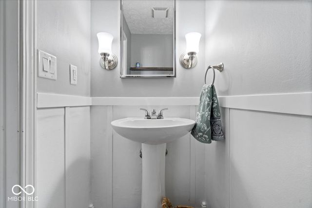 1619 Marborough Lane, Indianapolis, IN 46260