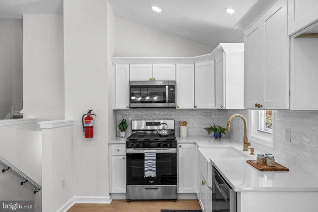219 SOMERSET RD, Woodbury, NJ 08096