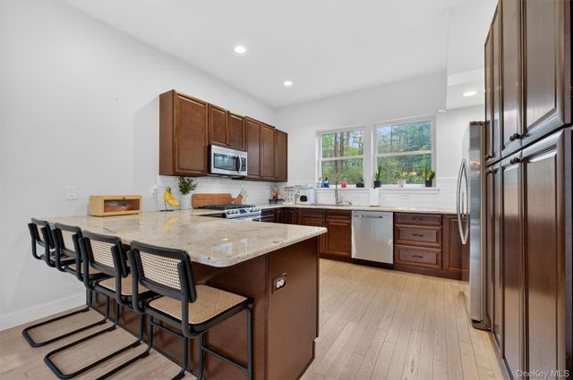 21 Kent Lake Avenue, Carmel, NY 10512