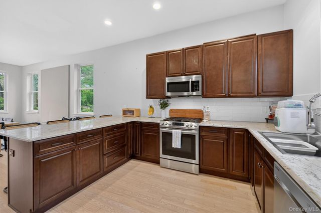 21 Kent Lake Avenue, Carmel, NY 10512