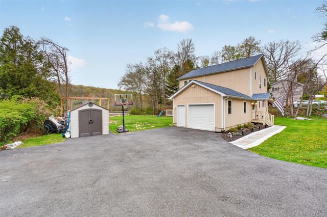 21 Kent Lake Avenue, Carmel, NY 10512