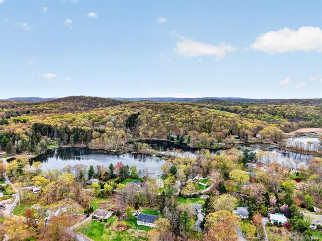 21 Kent Lake Avenue, Carmel, NY 10512