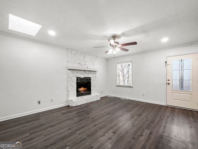 4416 Cary Drive, Snellville, GA 30039