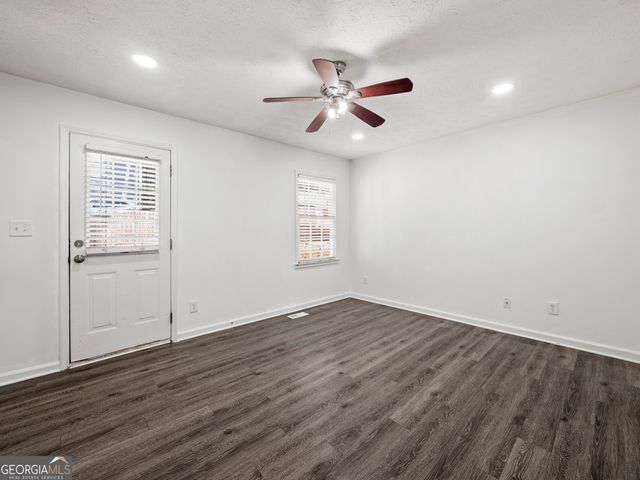 4416 Cary Drive, Snellville, GA 30039