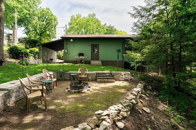 1184 Crescent Hills Drive, La Crescent, MN 55947
