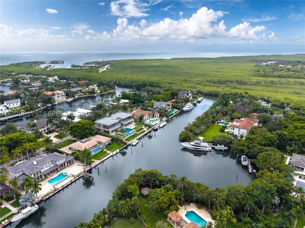9340 Balada St, Coral Gables, FL 33156