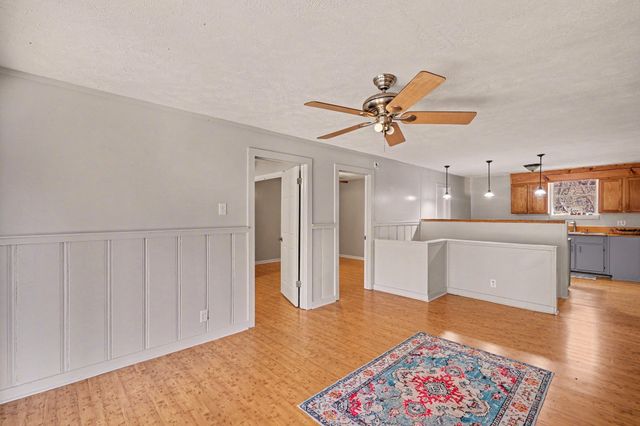 2650 Pretty Creek Rd, Nunnelly, TN 37137