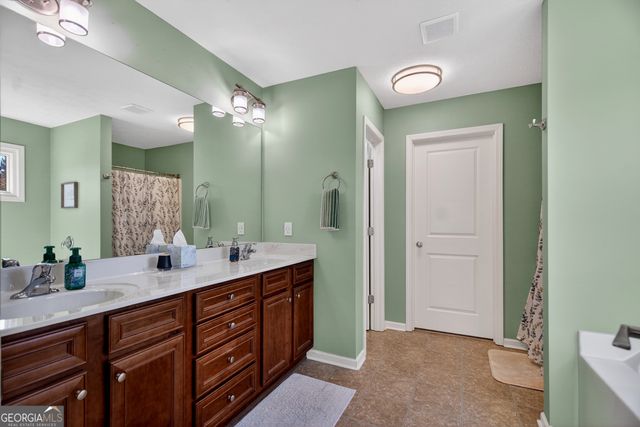 102 Beech Creek Drive, Lagrange, GA 30240