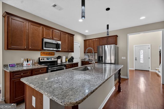 102 Beech Creek Drive, Lagrange, GA 30240