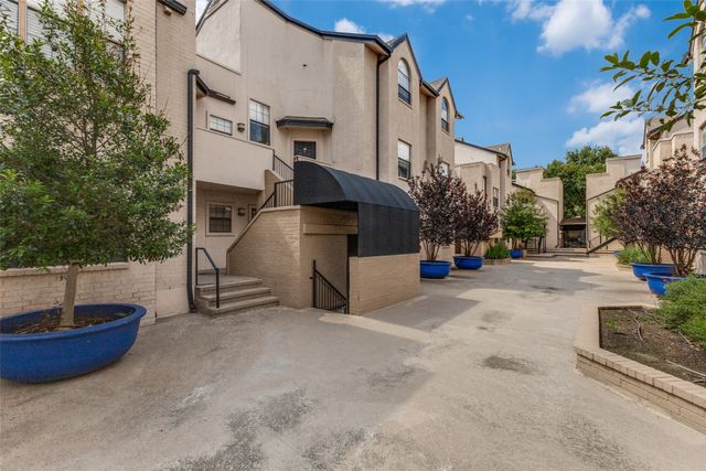 3901 Travis Street 102, Dallas, TX 75204