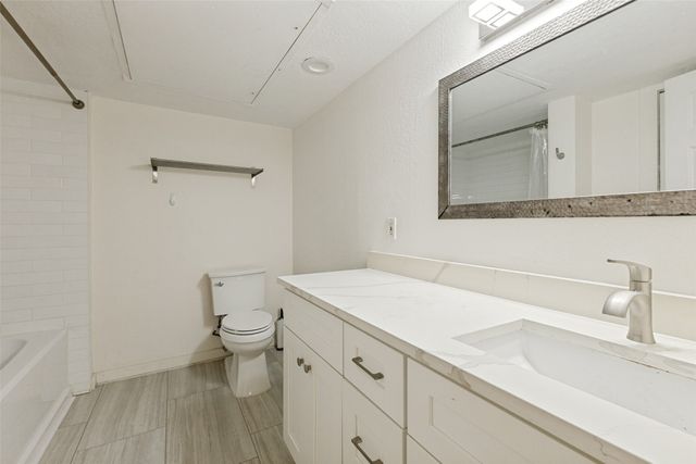 3901 Travis Street 102, Dallas, TX 75204