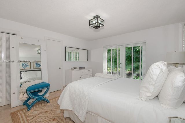 7000 Robles St, Coral Gables, FL 33143