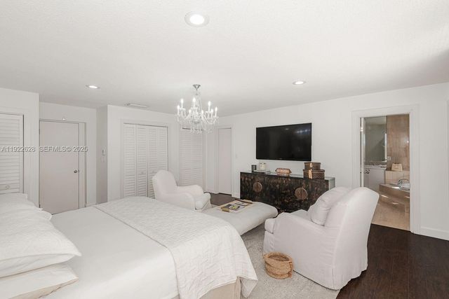 7000 Robles St, Coral Gables, FL 33143