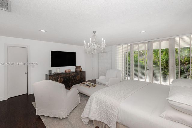 7000 Robles St, Coral Gables, FL 33143