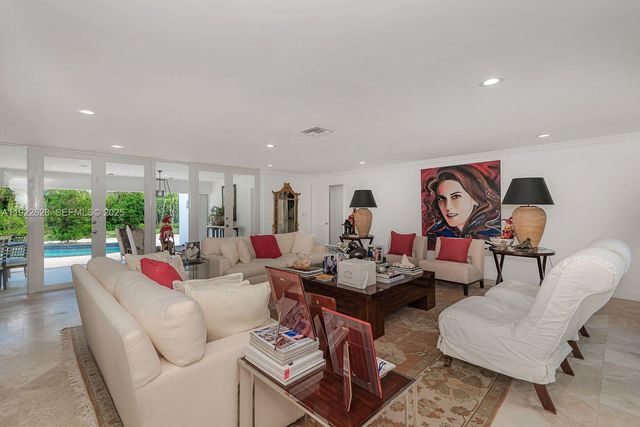 7000 Robles St, Coral Gables, FL 33143