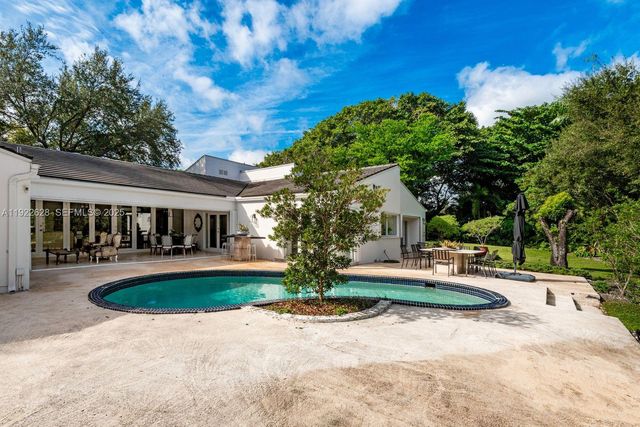 7000 Robles St, Coral Gables, FL 33143