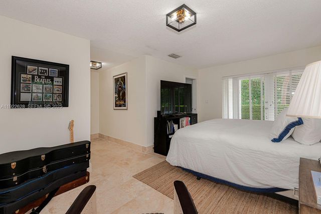 7000 Robles St, Coral Gables, FL 33143