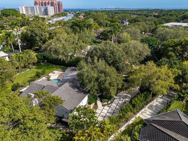 7000 Robles St, Coral Gables, FL 33143