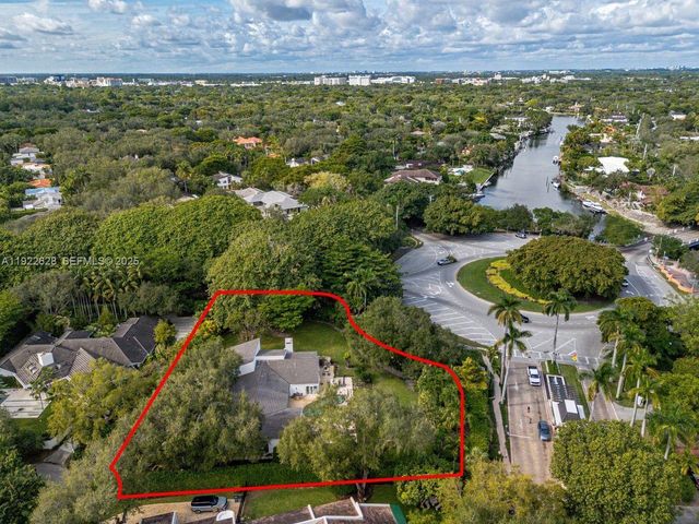7000 Robles St, Coral Gables, FL 33143