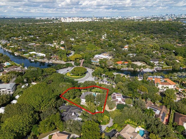 7000 Robles St, Coral Gables, FL 33143