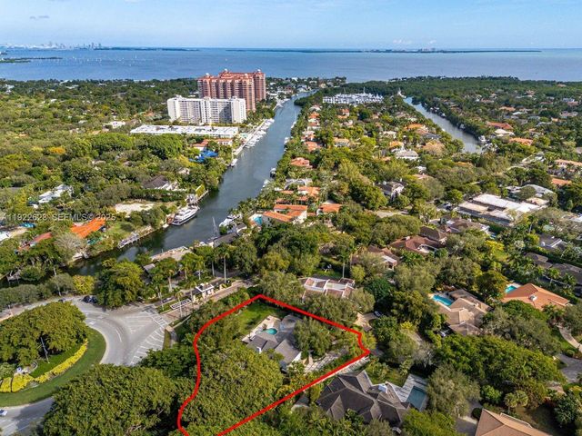 7000 Robles St, Coral Gables, FL 33143