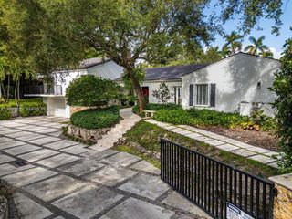 7000 Robles St, Coral Gables, FL 33143