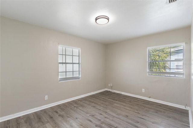 320 E ALTHEA AVENUE, Tampa, FL 33612