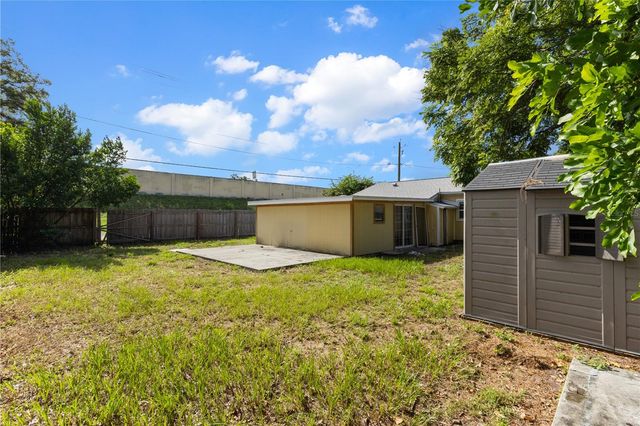 320 E ALTHEA AVENUE, Tampa, FL 33612