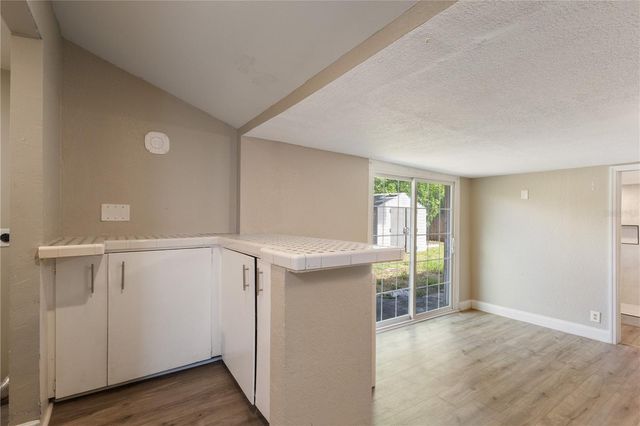 320 E ALTHEA AVENUE, Tampa, FL 33612