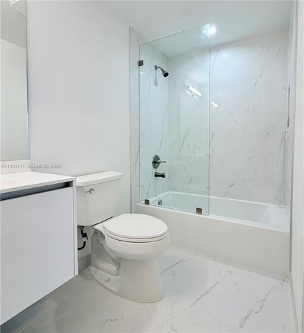 5077 NW 7th St 706, Miami, FL 33126