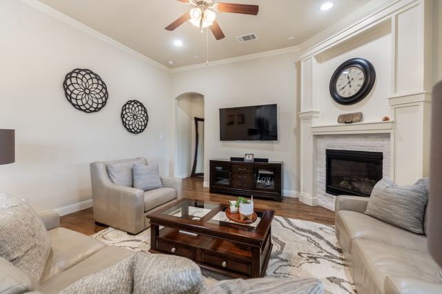 1121 Prairie Ridge Lane, Arlington, TX 76005