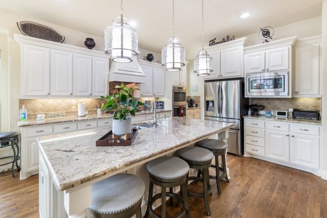 1121 Prairie Ridge Lane, Arlington, TX 76005