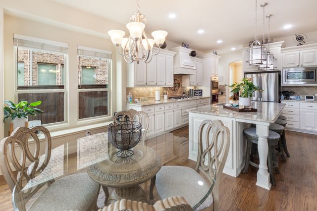 1121 Prairie Ridge Lane, Arlington, TX 76005