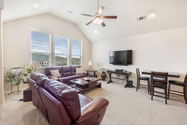 1121 Prairie Ridge Lane, Arlington, TX 76005