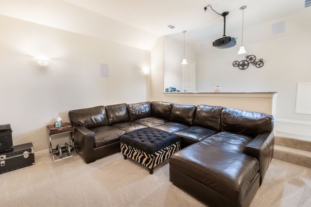 1121 Prairie Ridge Lane, Arlington, TX 76005