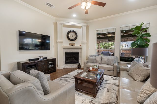 1121 Prairie Ridge Lane, Arlington, TX 76005