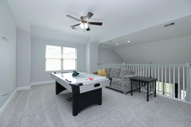 19 Canterborough Place, Tomball, TX 77375