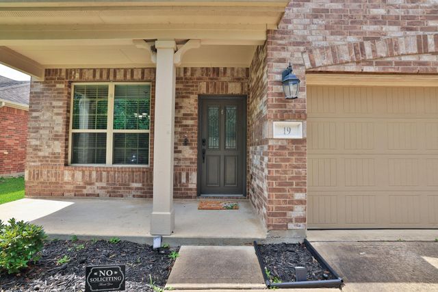 19 Canterborough Place, Tomball, TX 77375
