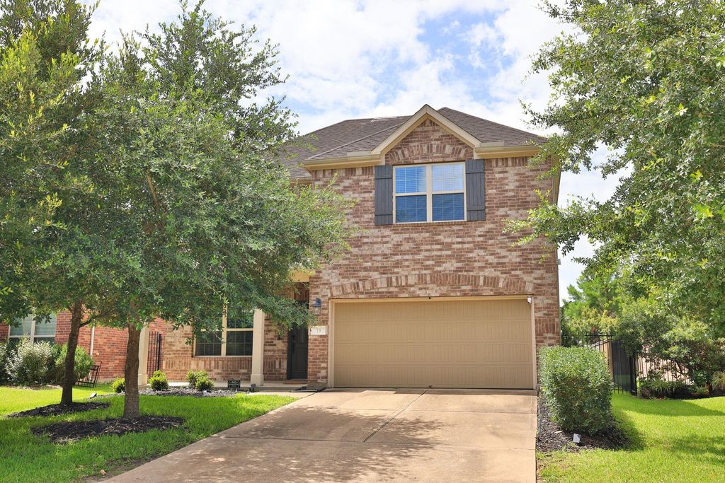 19 Canterborough Place, Tomball, TX 77375
