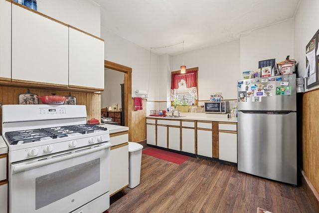 6 Richmond Park, Woburn, MA 01801