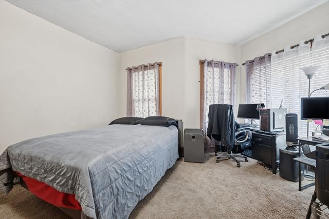 6 Richmond Park, Woburn, MA 01801