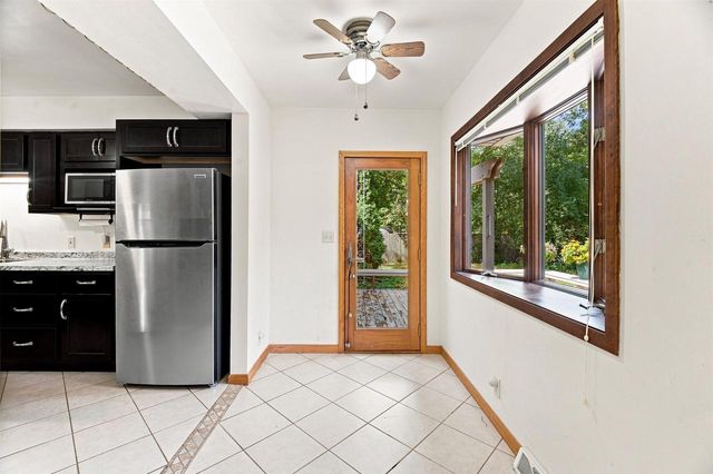 2878 WITZEL AVENUE, Oshkosh, WI 54904