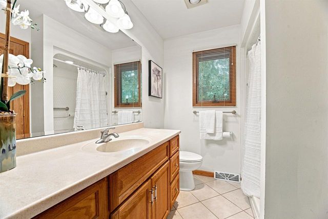 2878 WITZEL AVENUE, Oshkosh, WI 54904