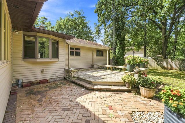2878 WITZEL AVENUE, Oshkosh, WI 54904