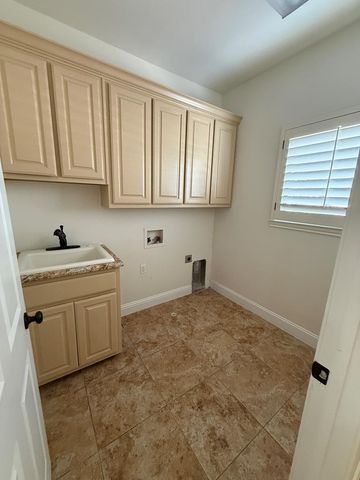 21 Long Champ, Odessa, TX 79762