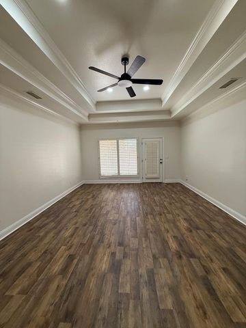 21 Long Champ, Odessa, TX 79762