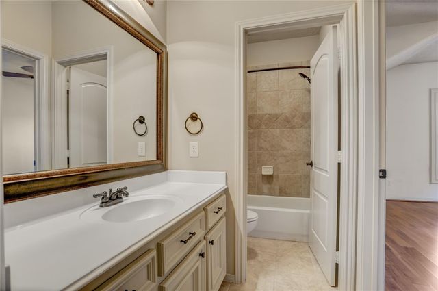 16203 Villa Fontana Way, Houston, TX 77068