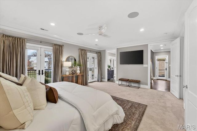 208 Lancaster Drive, St Louis, MO 63105