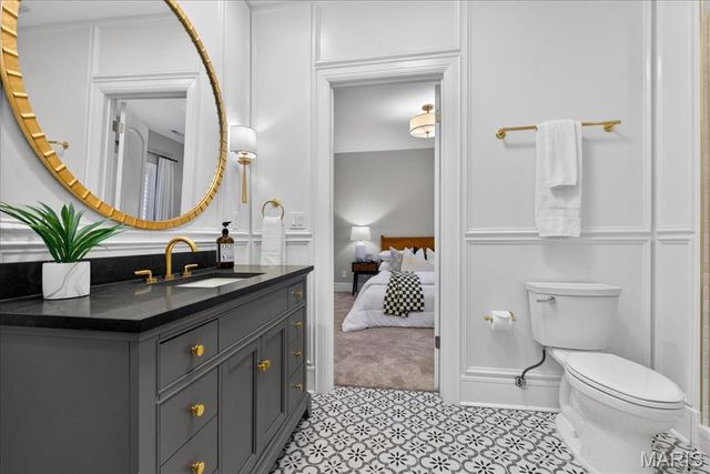 208 Lancaster Drive, St Louis, MO 63105