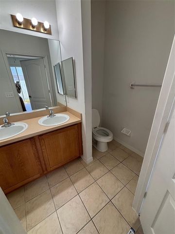 7404 LAGO DE ORO A-4, Orlando, FL 32822